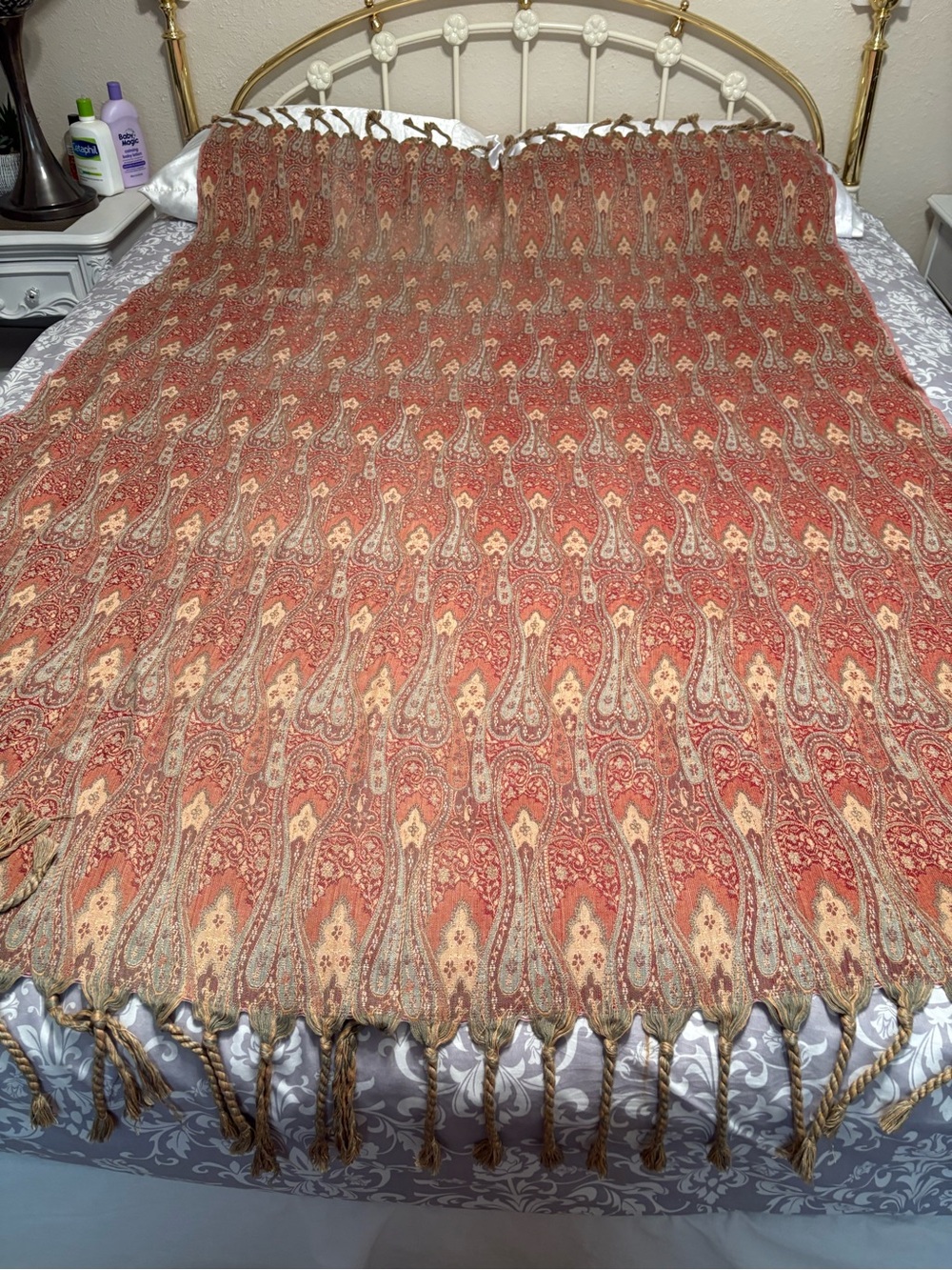 Vintage 100% hand loomed wool jacquard shawl by Malabar Grove LTD 72 x 48”.